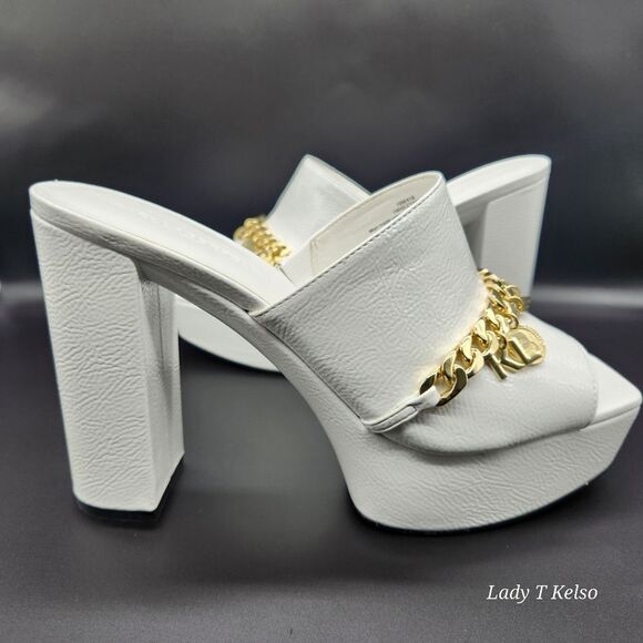 Karl Lagerfeld Haisley Patent Leather Slip-On Gold Charms. NWOT (Floor Sample) - Picture 11 of 12